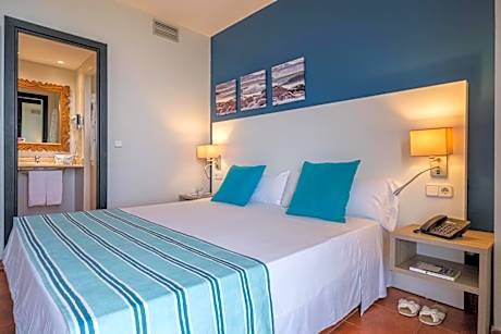Suite (3 adults + 2 children)