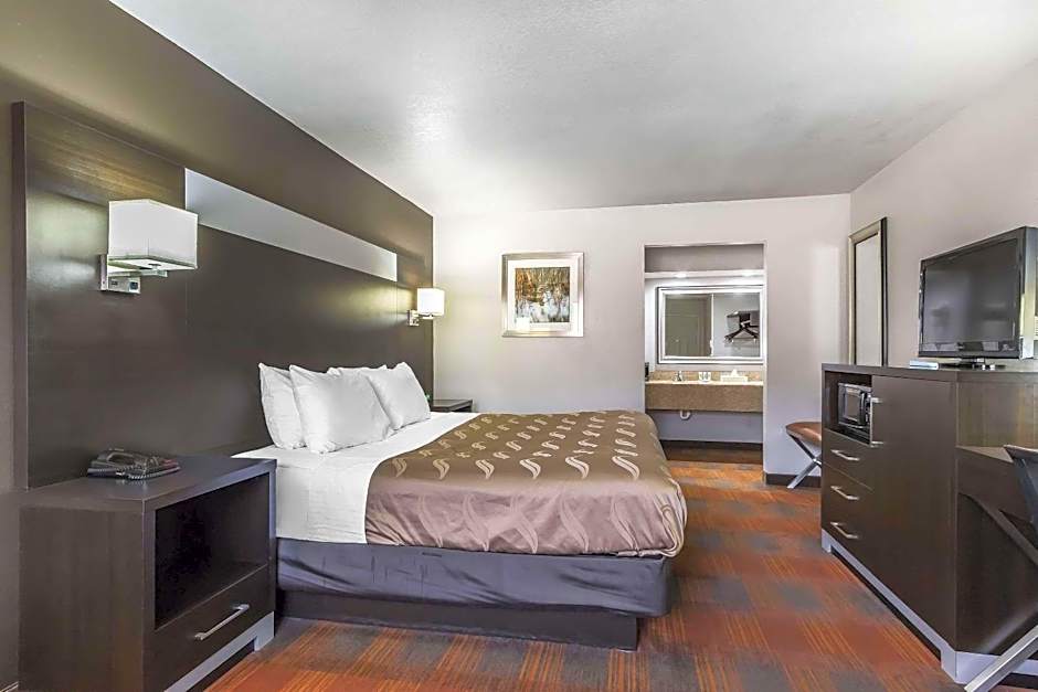 Quality Inn & Suites Stuttgart North