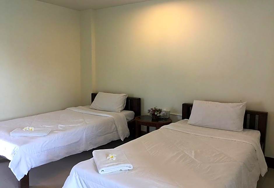 Amonruk Hotel 2