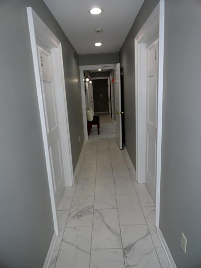 The Bond 1786 Inn