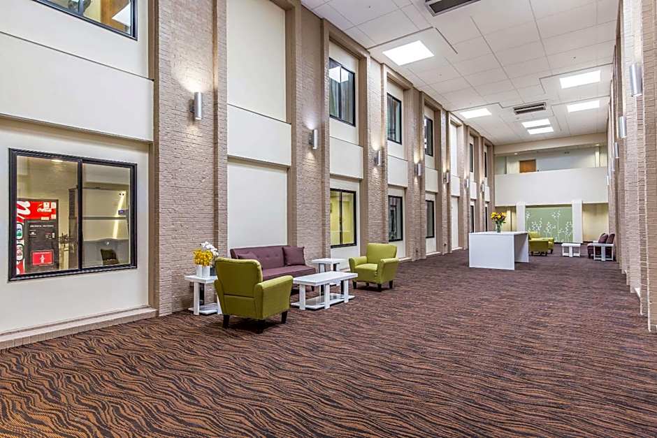 Sleep Inn Dallas Love Field-Medical District