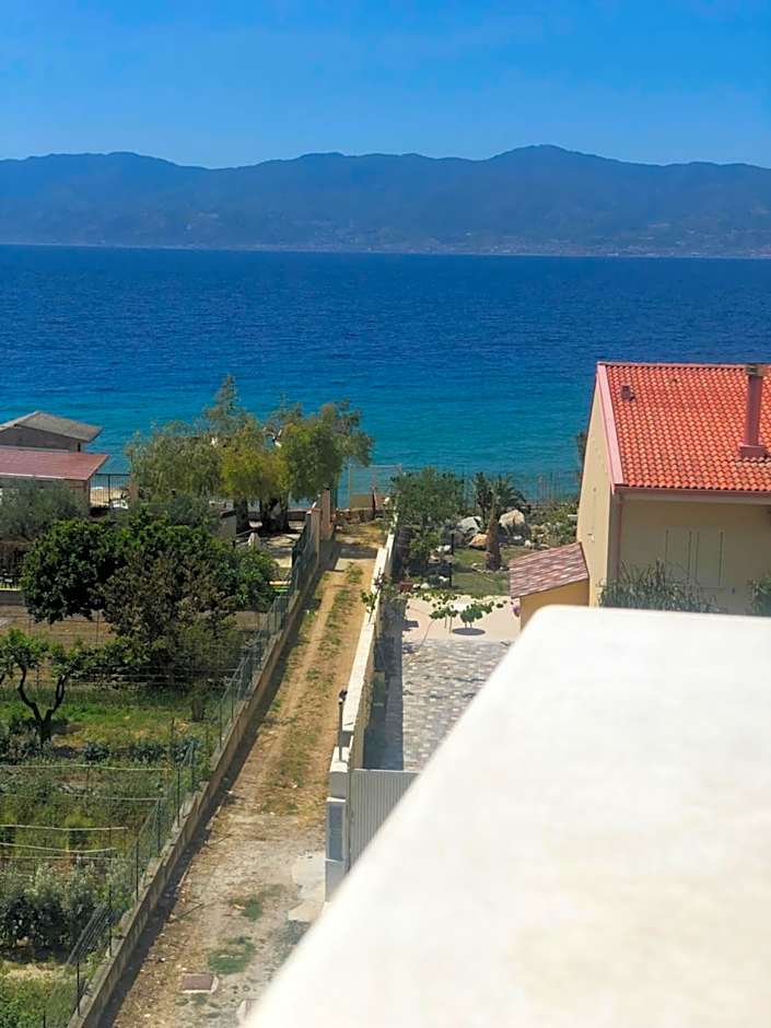 Thalassa Panoramic Suites