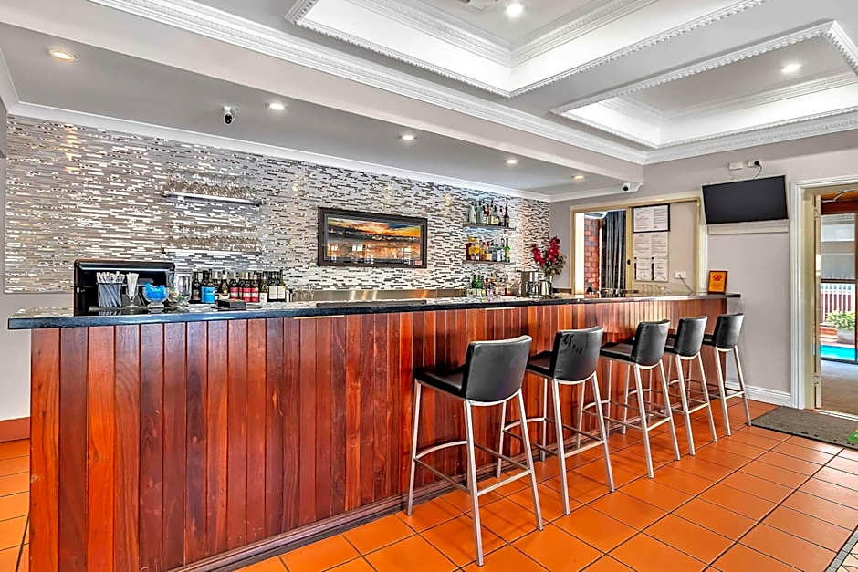 Quality Inn Railway Motel