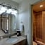 Romantic Inn & Suites