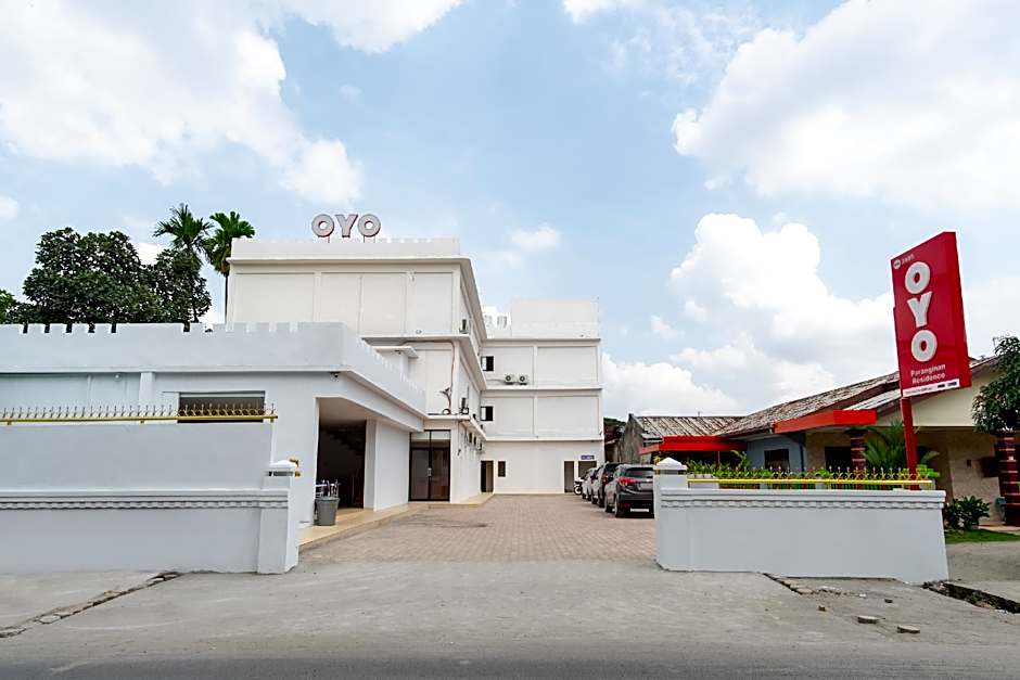 OYO 2895 Paranginan Residence