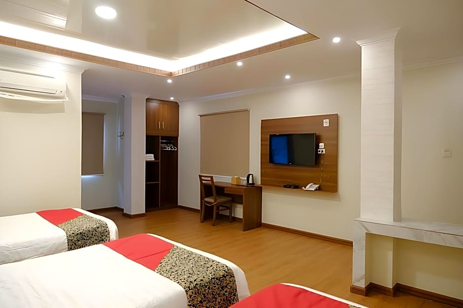 Joyful Hotel