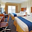 Holiday Inn Express Hotel & Suites Santa Cruz By IHG