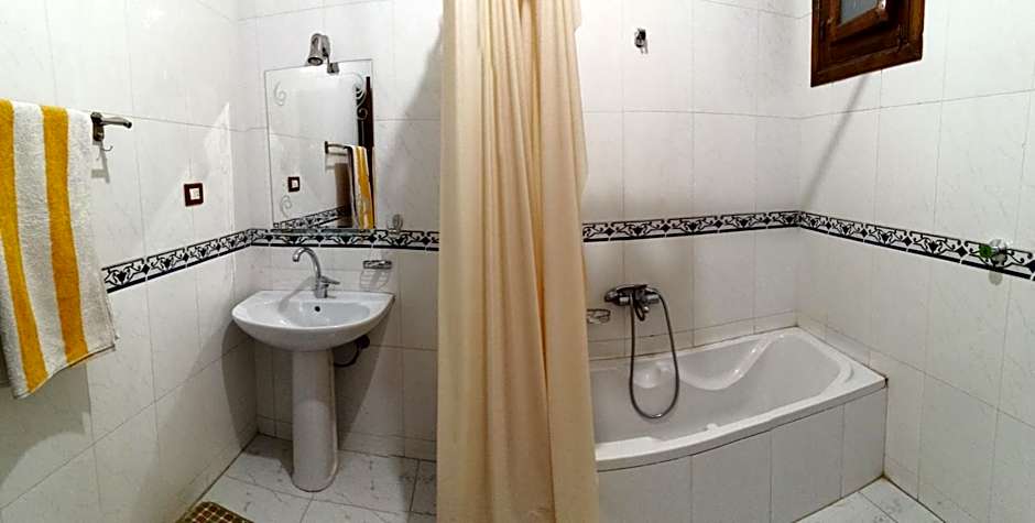 Al Hambra Hotel