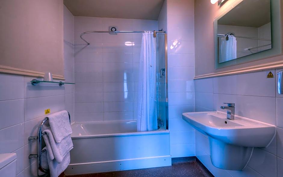 White Rabbit by Chef & Brewer Collection