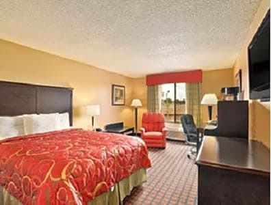 Super 8 by Wyndham Texarkana AR