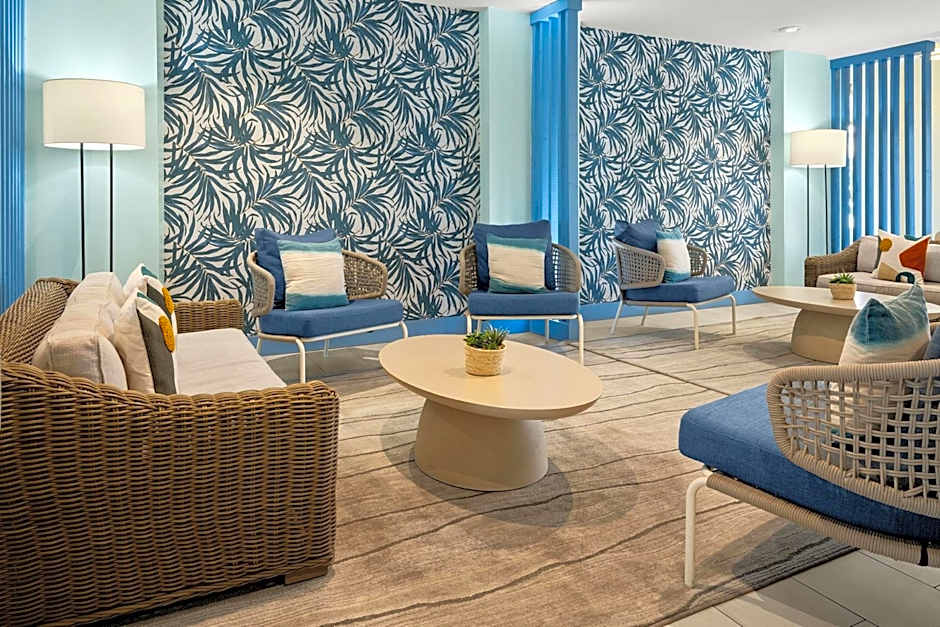 Courtyard by Marriott Nassau Downtown/Junkanoo Beach