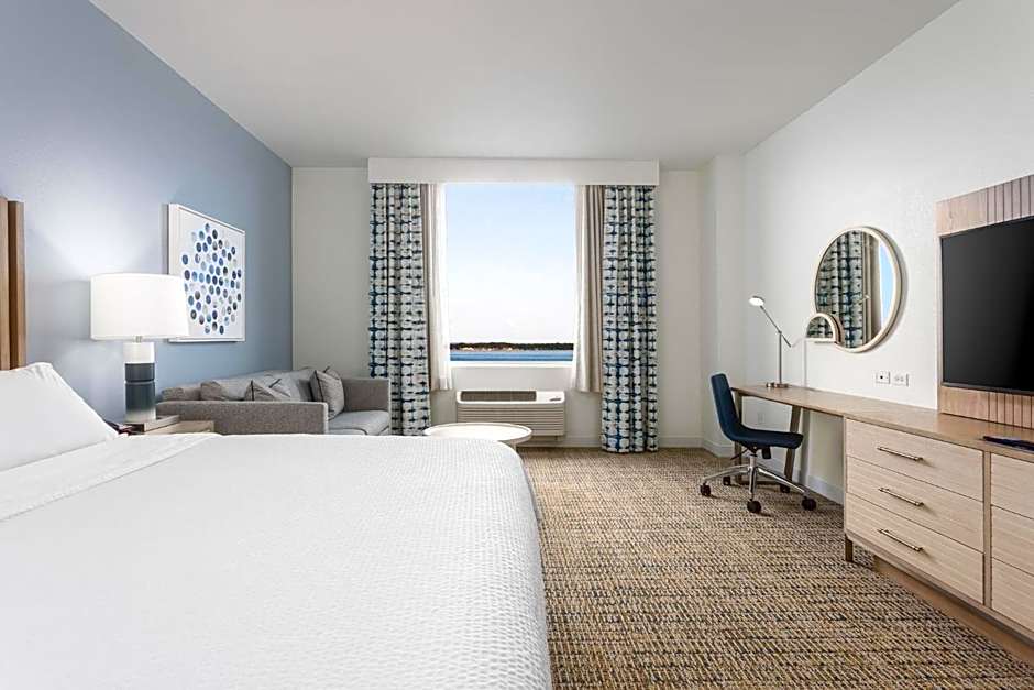 Photo 1 of 4 of Standard 1 King Bed, Bay View