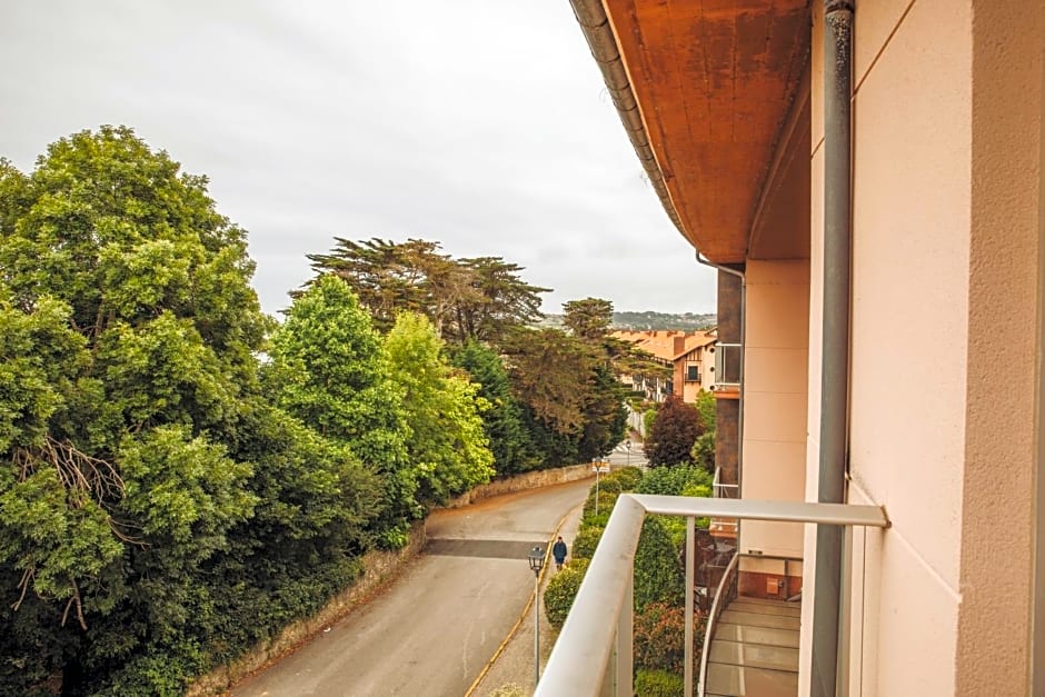 Hotel Mar Comillas by MIJ