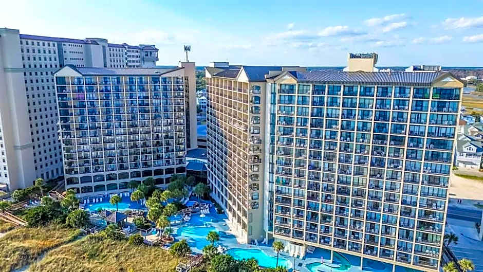 Oceanfront Views, Recently Renovated Kitchen,Pools