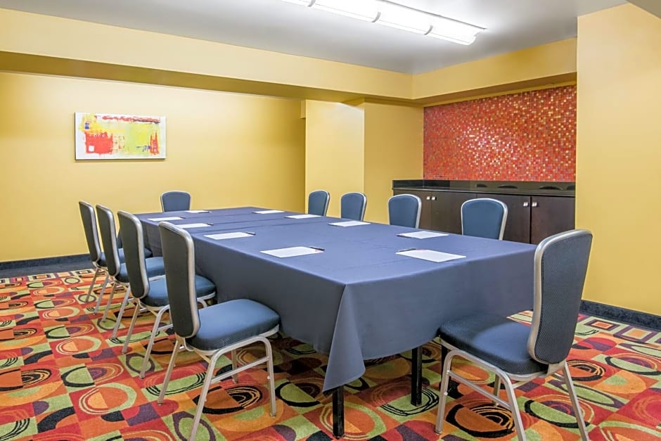 Clarion Hotel New Orleans - Airport & Conference Center