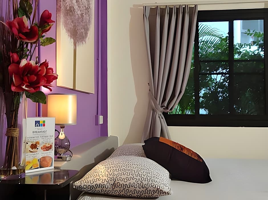 The Beach Cha Am Guest House