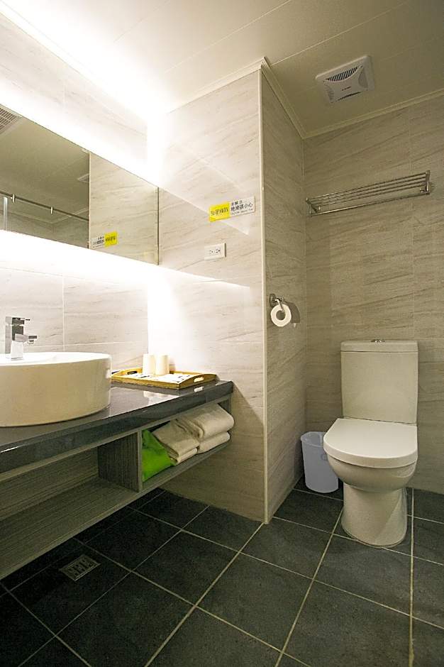 Huang Shin Business Hotel-Shang An