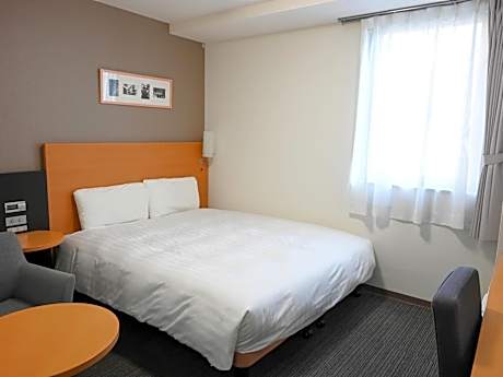 Queen Room - Non-Smoking