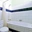 RedDoorz Plus near Tugu Mercusuar Anyer