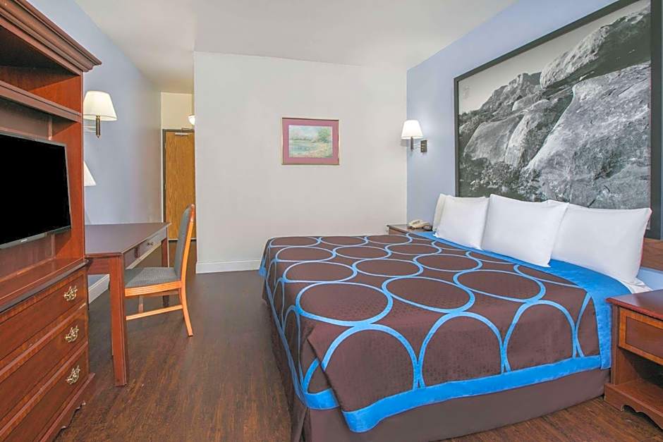 Super 8 by Wyndham Garland North Dallas Area