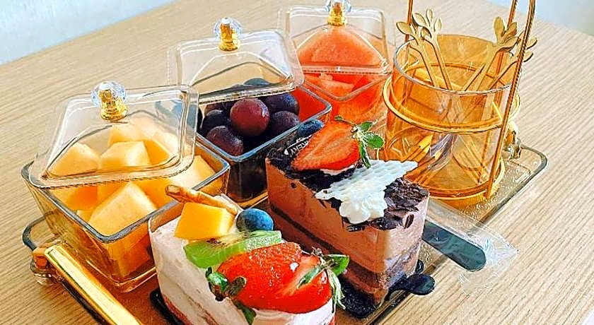 IU Hotel Baoding Yuhua East Road Passenger Center