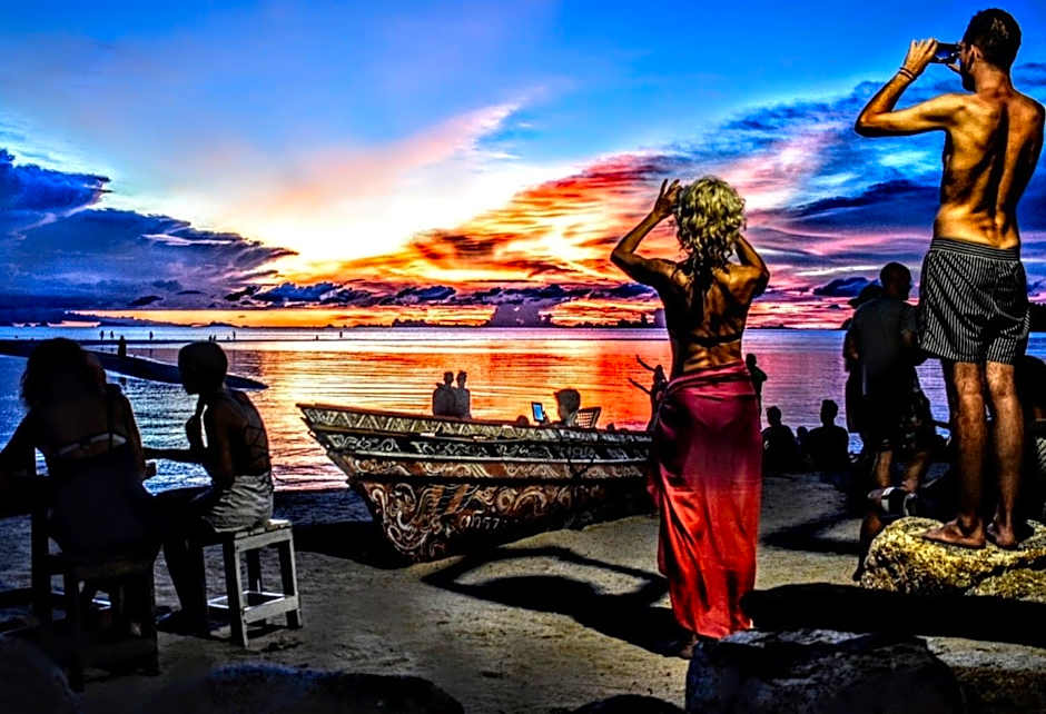 Castaway Beach Bungalows