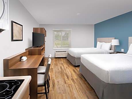 Standard Queen Room with Two Queen Beds - Non-Smoking