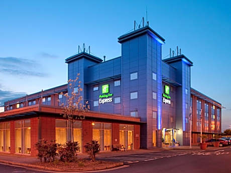 Holiday Inn Express Oxford Kassam Stadium By IHG