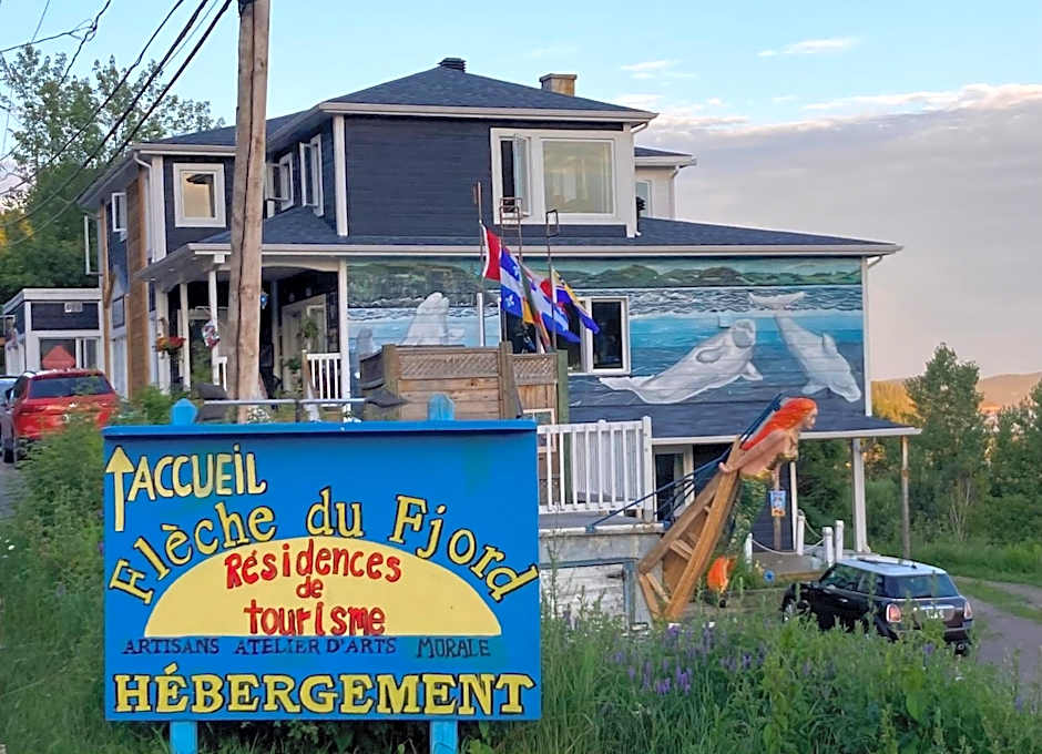 Suite 2 Flèche du fjord vue Saguenay Mont Valin