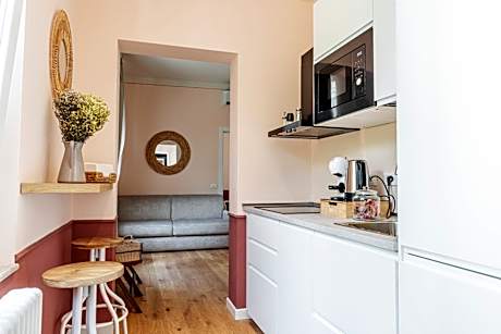 Deluxe One-Bedroom Apartment with City View