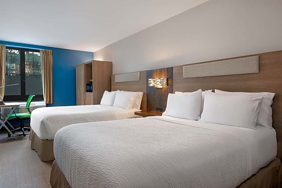 Holiday Inn Express And Suites Bronx NYC By IHG
