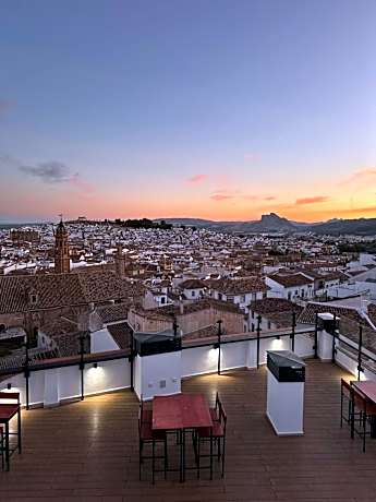Hotel Apartamentos Antequera