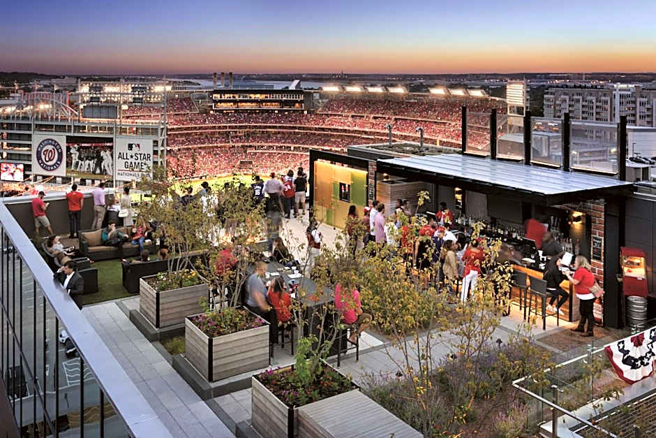 Hampton Inn By Hilton & Suites Washington, D.C. - Navy Yard