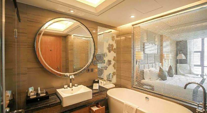 Zhangjiagang Zhonglian GDH International  Hotel