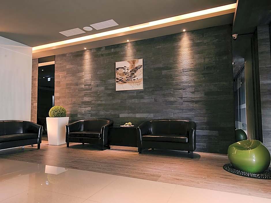 Kiwi Express Hotel – Jiuru