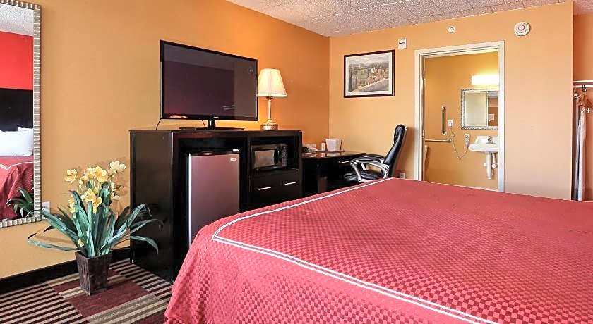 Rodeway Inn University