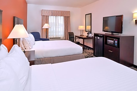 Standard Queen Room with Two Queen Beds