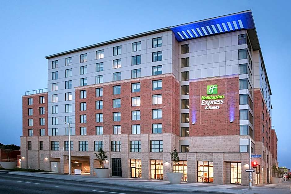 Holiday Inn Express & Suites Downtown Ottawa East by IHG