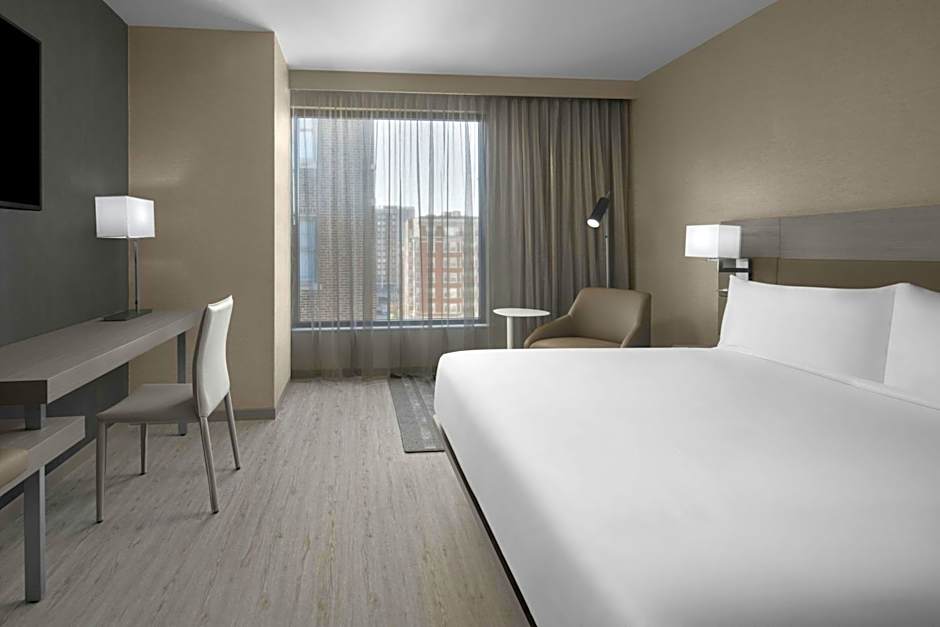 AC Hotel by Marriott St Louis Central West End