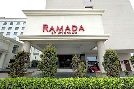 Ramada by Wyndham Lucknow Hotel and Convention Center