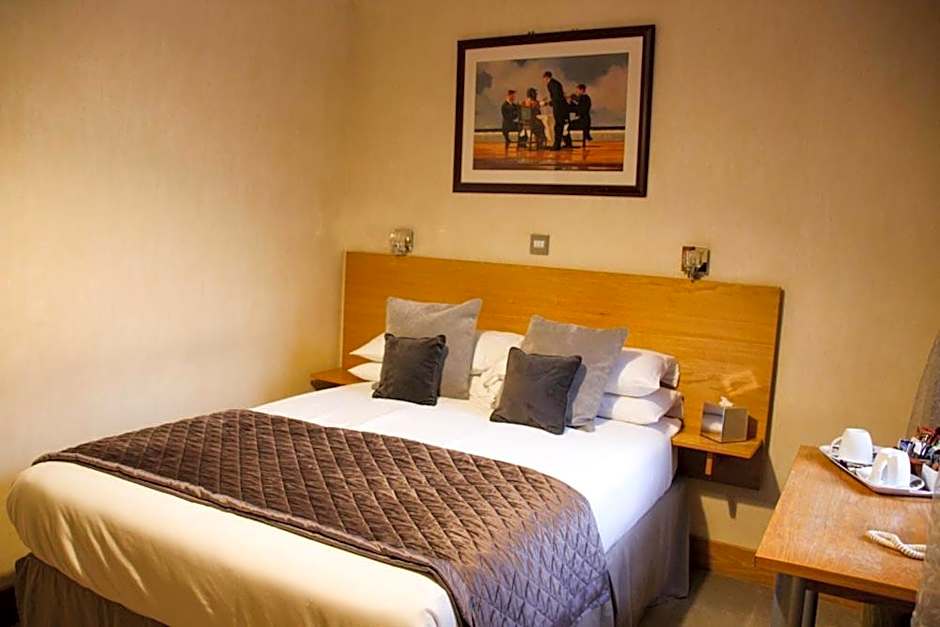 Photo 1 of 4 of Double Room - Room 5