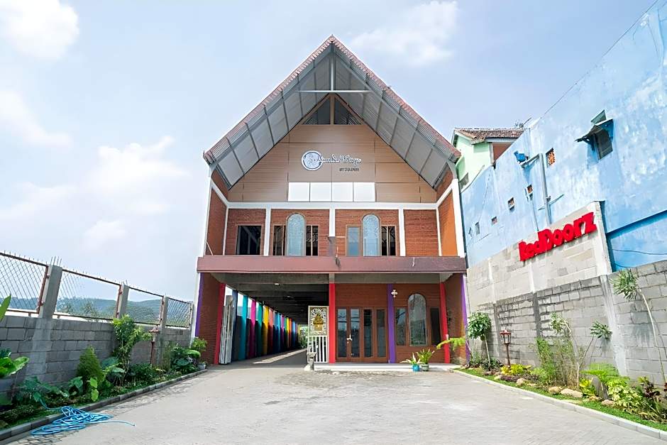 RedDoorz Syariah near RSUD Kota Malang