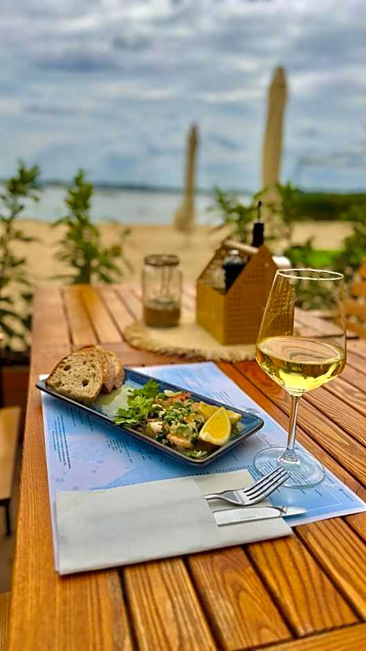 Relax place & restaurant