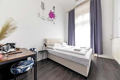 Triple Room with Private Bathroom
