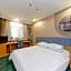 Home Inn (Guangzhou Tianpingjia Metro Station Chengguang Building)