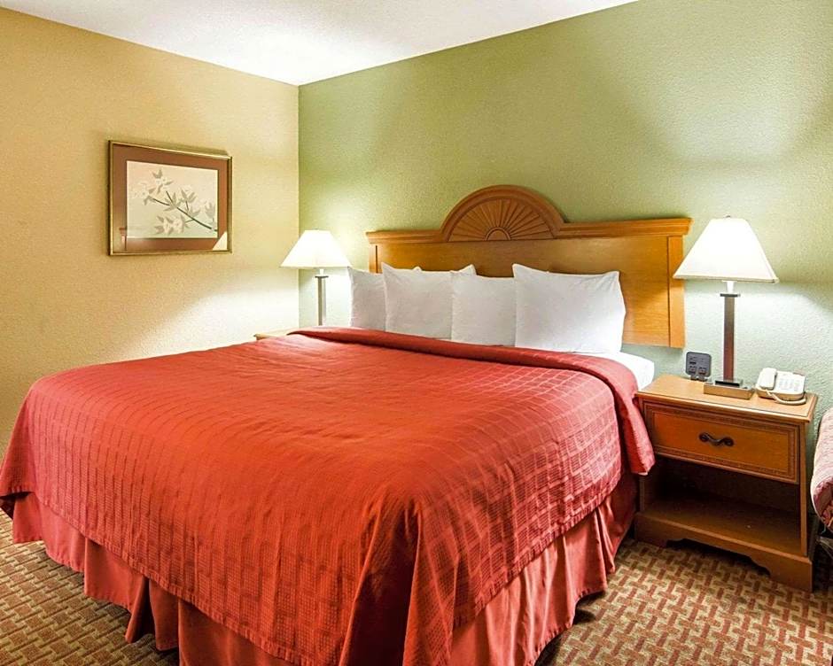 Quality Inn South Hill I-85