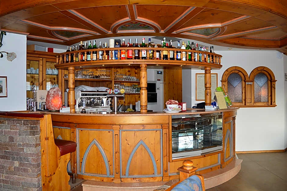 HOTEL VILLA AURORA