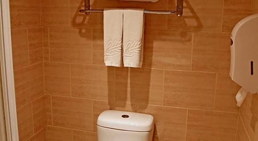 La Hotel-Baseball Theme Hall