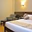 Razana Hotel
