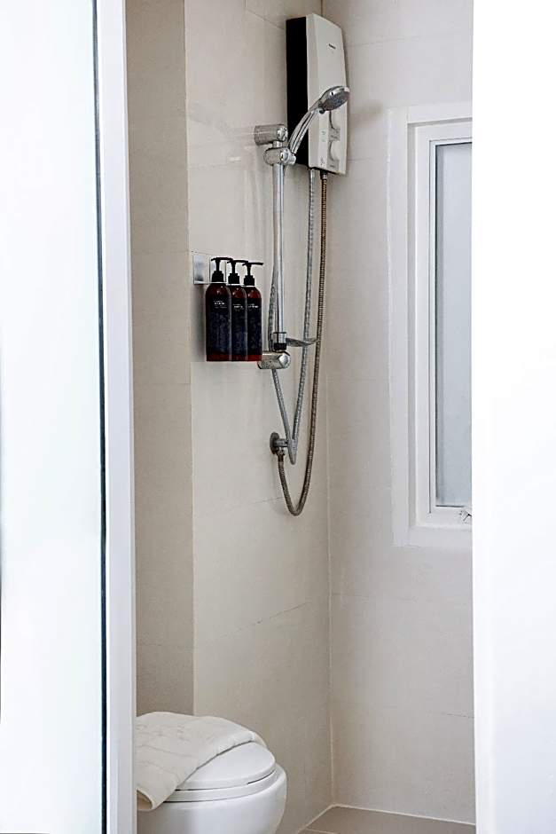 Nantra Sukhumvit 39 Hotel